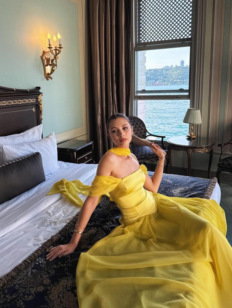 Rochie de seară elegantă cu mânecă scurtă, care accentuează talia, pentru femei