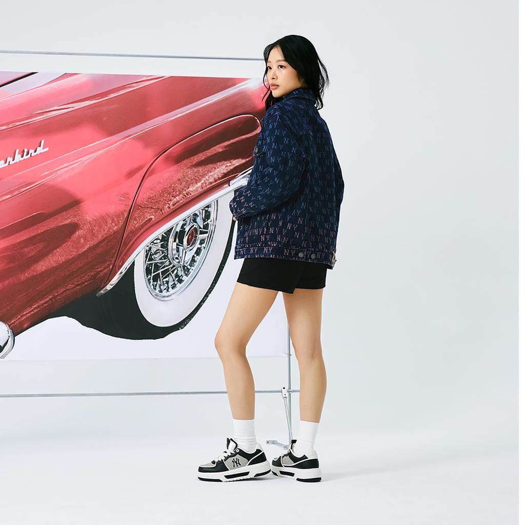 New MLB New York Yankees Jacquard Dia Monogram 24FW Denim Jacket Unisex Indigo 3ADKM0144-50INS