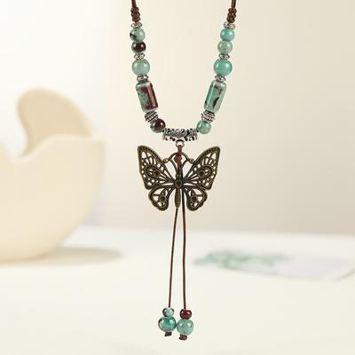 Retro literární a umělecký keramický náhrdelník s motýlem dámský dlouhý třásňový svetr řetízek s šperkovým řetízkem na klíční kost