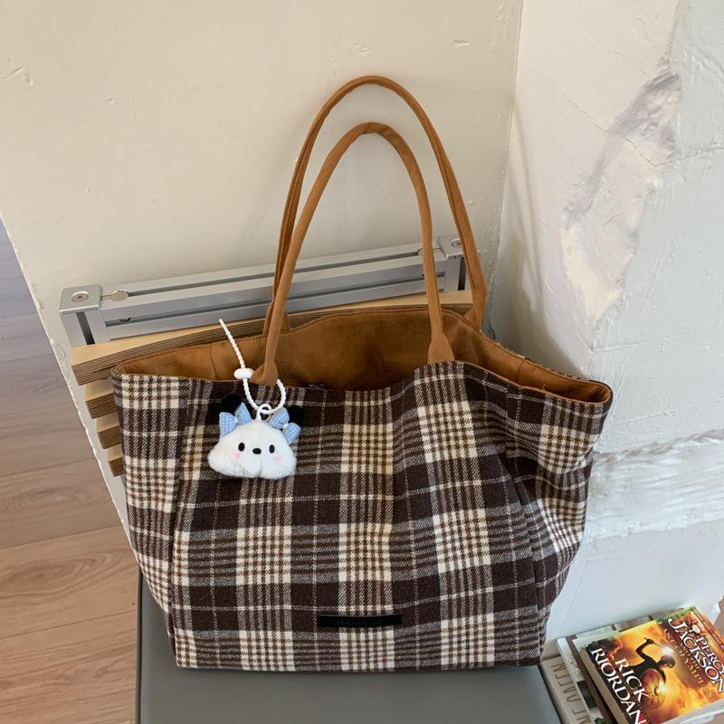 Retro Simple and Fashionable Large-capacity Tote Bag 2025 Casual Personalized Shoulder Bag Autumn and Winter New Women's Bag