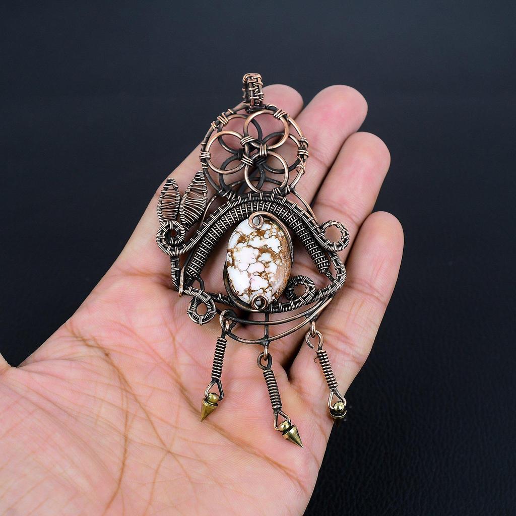 Wisiorek Dzikiego Konia Biżuteria z Kamieni Szlachetnych, Ręcznie Robiony Wisiorek Owinięty Drutem Miedzianym 999, Biżuteria o Najnowszym Wzornictwie