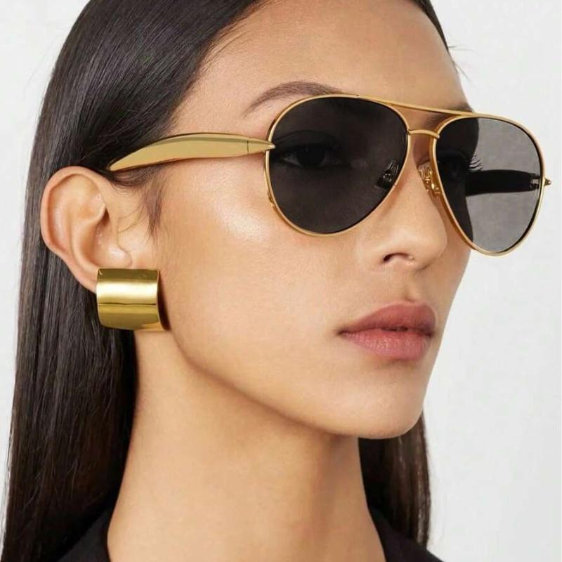 

Large Frame Dual Light Metal Fashion Glasses Retro Personalized Multifunctional Fashion Glasses Suitable For Daily Wear