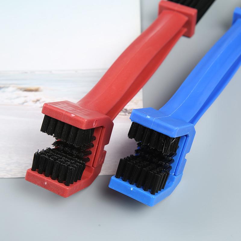 Portable Bicycle Chain Cleaner Motorcycle Road Bike Chain Clean Brush Bicycle Clean Tool Cycling Chain Maintenance Tools