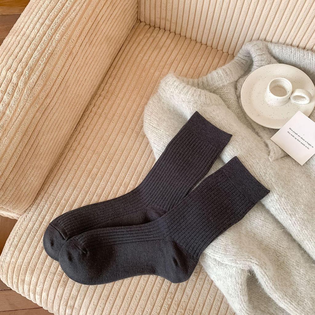 Korean Style Plus Velvet Thick Warm Socks for Women and Men – Autumn/Winter Collection, Solid Color, Long, Versatile Wool Pile Socks