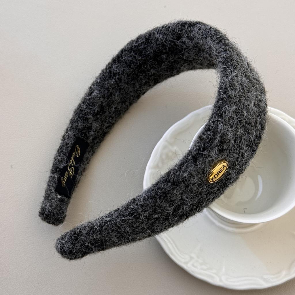 Wool Oval Gold Label Wide Hair Band for Autumn and Winter, High Top Hairpin, High-end Headband for Going Out