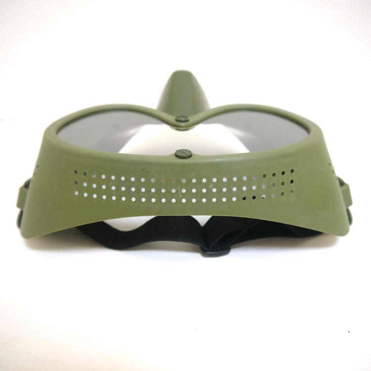 Little Bee Outdoor Wilderness Game Mask with Live Action Lens
