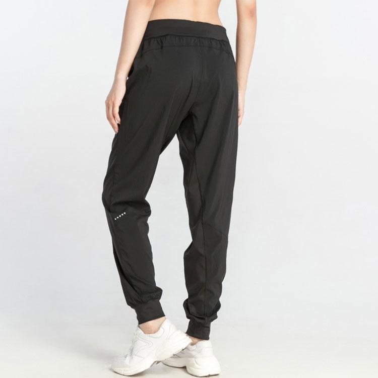 Puma Run Training Reflective Tapered Jogging Pants Women Bottoms Black 519367-01