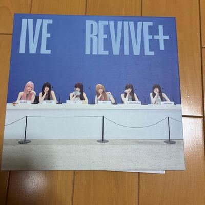 [USED] IVE THE 2ND ALBUM REVIVE+ Photobook