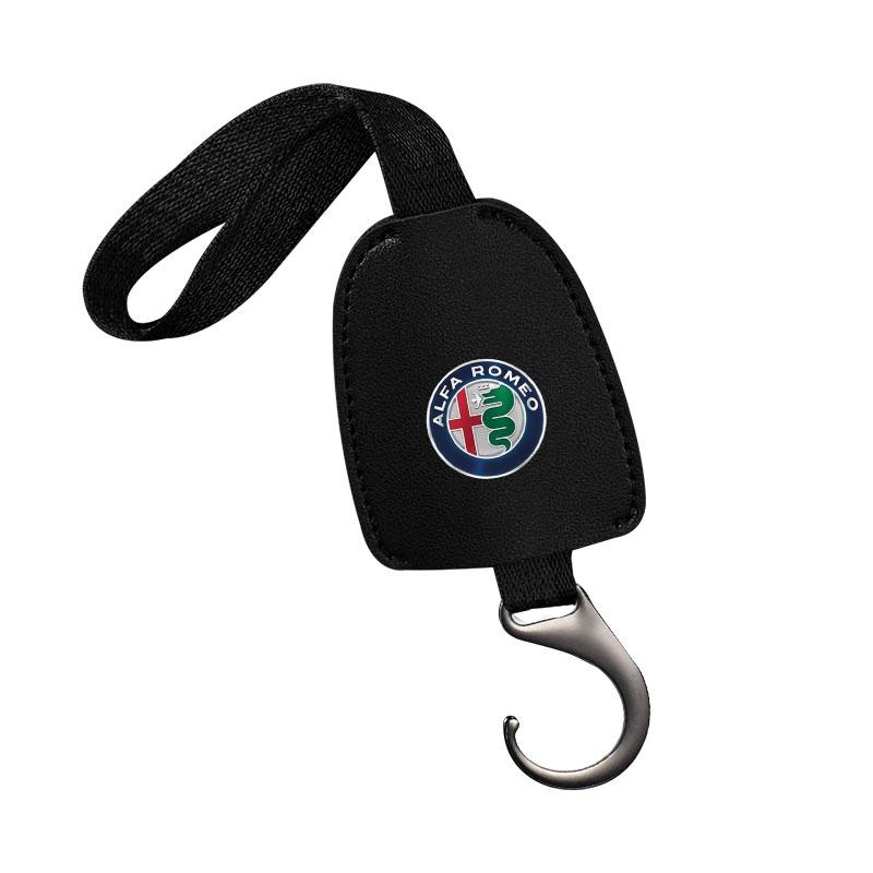 1/2pcs Leather Car Seat Back Hooks Portable Hanging Bag Rack for Alfa Romeo Giulia Giulietta MiTo Stelvio Tonale 4C 8C Disco Volante Gloria