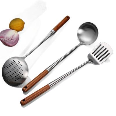 Stoviglie – Set di utensili da cucina