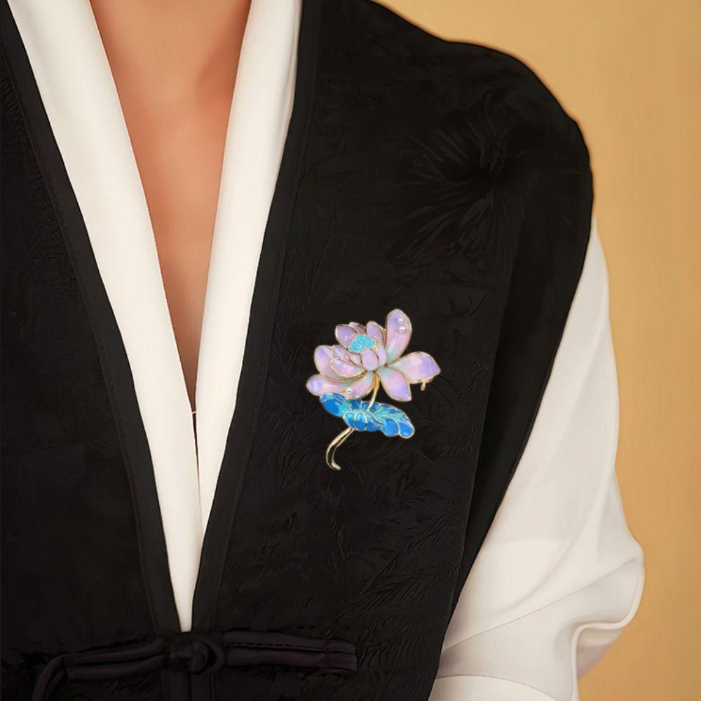 Elegant Flower Enamel Brooches Vintage Lapel Pin New Lotus Brooch for Women  Cloth Accessories