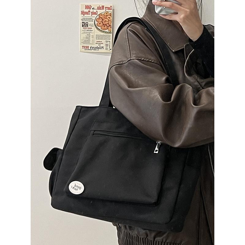 Large Capacity Nylon Tote Bag For Women 2023 New Fashionable And Simple Design