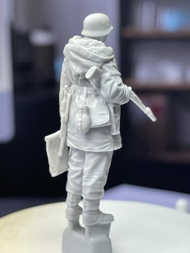 Alpine Miniatures 1/35 WWII German Waffen-SS Panzergrenadier with Grenade Launcher Rifle Resin Kit AM35325 (Person)