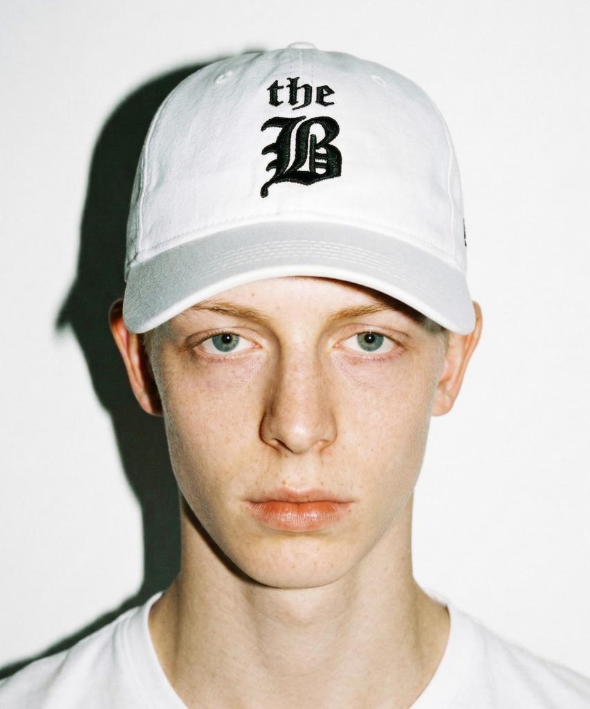 Deobiakaibeu Unisex The B Logo Ball Cap White