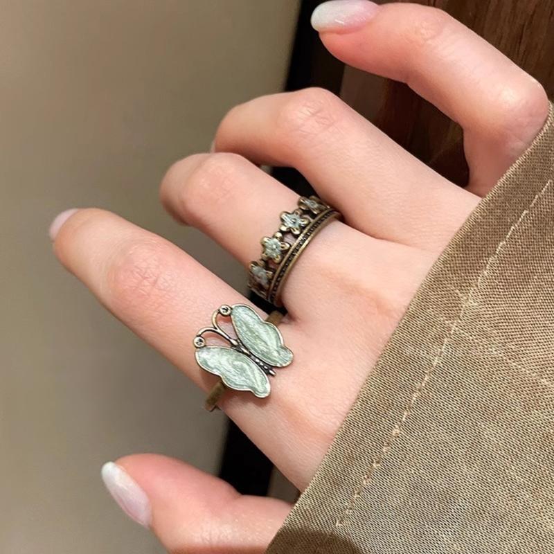 Unique Butterfly Flower Ring Retro Style Statement Pieces For Fall Winter Outfits Fashion Jewelry Gift