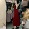 French Vintage Burgundy Strap Spaghetti Strap Dress for Women, New Autumn Spicy Girl Waist-cinching Slimming Hip-hugging Long Dress