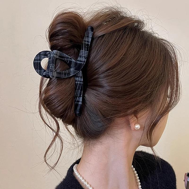 Korean Large Hair Clip For Women Acrylic Grab Plaid Plush Hair Claw Irregular Shark Clips Daily Trendy Hair Accessories