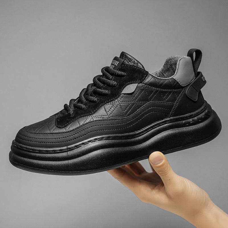 

Men s shoes 2025 winter new bread shoes platform sports board shoes men s velvet warm casual soft-soled trendy shoes 39