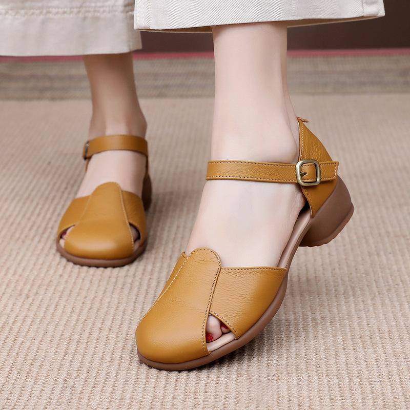 Real Leather Low Heeled Mom Shoes, Summer Anti Slip, Breathable and Comfortable Women's Shoes, Retro Toe Cap Women's Sandals, Velcro