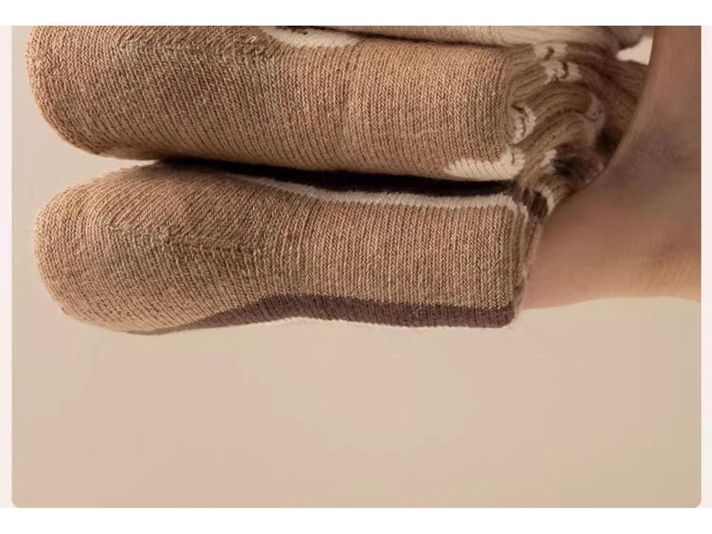 Dětské froté ponožky střední délky v kávové barvě - Teplé, zesílené, podzimní/zimní styl pro chlapce a dívky.