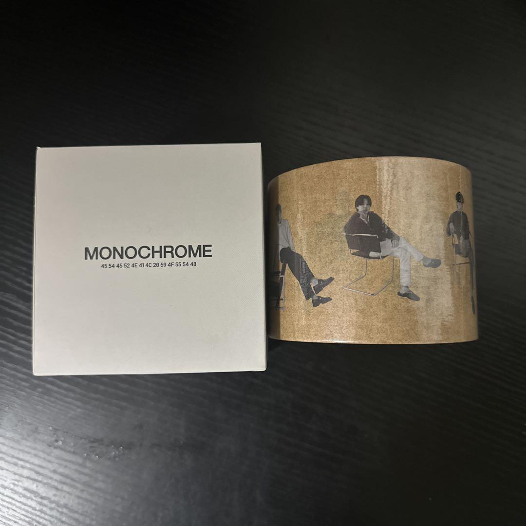 

[Б/В] BTS POP-UP MONOCHROME СКОТЧ