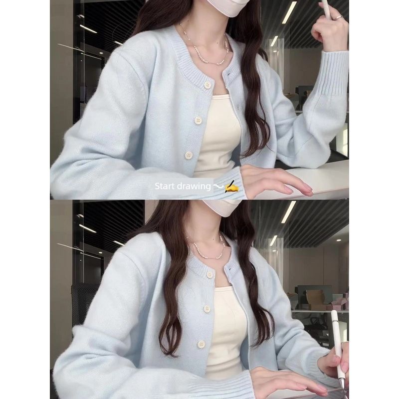 

Новинка 2024 года Осень и Зима Синий Минималистичный Мягкий Клейкий Трикотажный Кардиган с Круглым Вырезом Короткая Верхняя Одежда Свитер Пальто Женский Топ Blue S Suggested 37.50 kg-45.00 kg