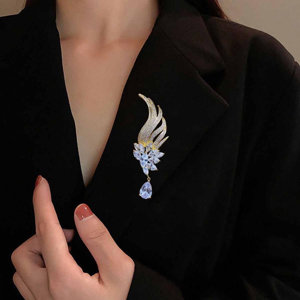 Creative Angel Feather Brooch Retro Romantic Pin Elegant Charm Jewelry Accessories Party Birthday Festival Gift Souvenir Trend