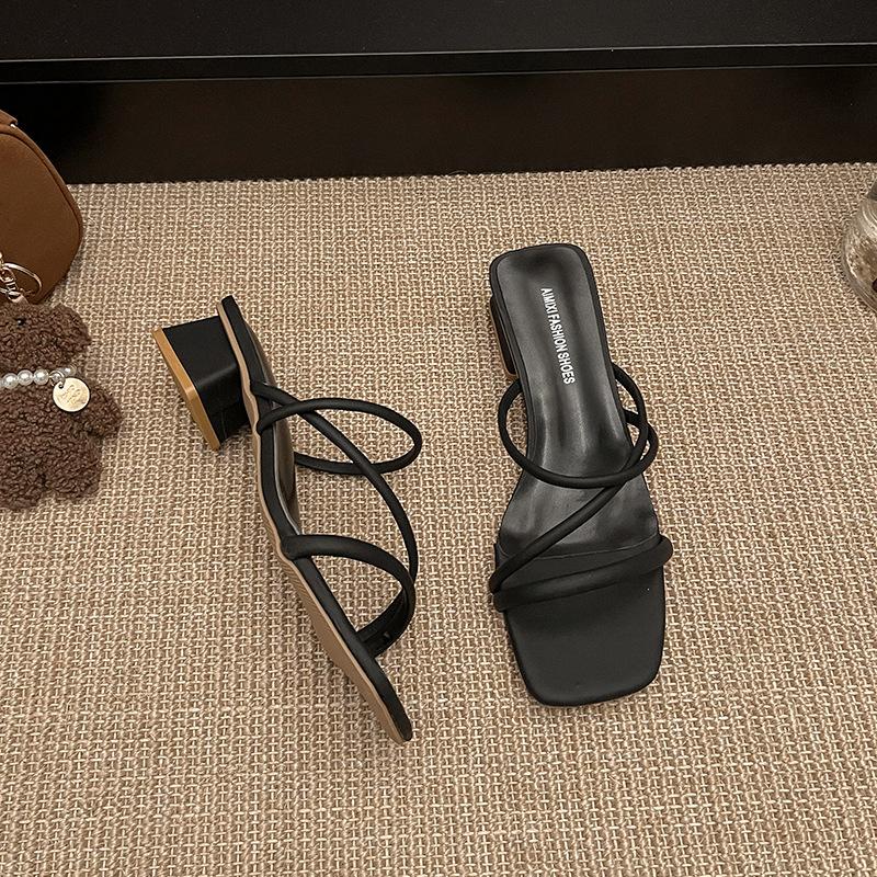 

High-heeled cool slippers and fairy shoes for 2025 new summer with skirt, thin strap thick heel silver French sandals 35 чёрный