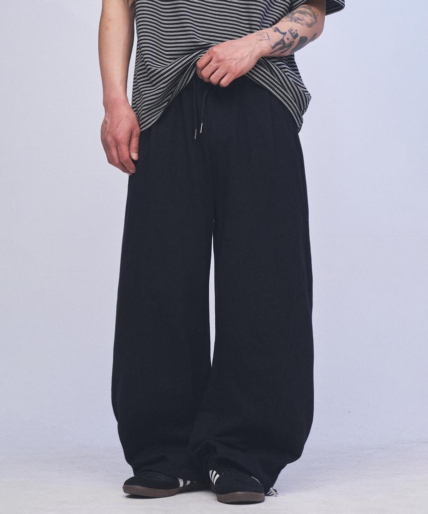 SOMEPLACE MAN Embroidered Detail Curved Wide Cut Sweatshirt String Training Pants _3 Colors