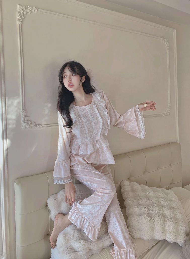 1011 New Pajamas Korean Version Autumn and Winter Diamond Velvet Two-piece Set Sweet Princess Style Lace Outer Loungewear Set