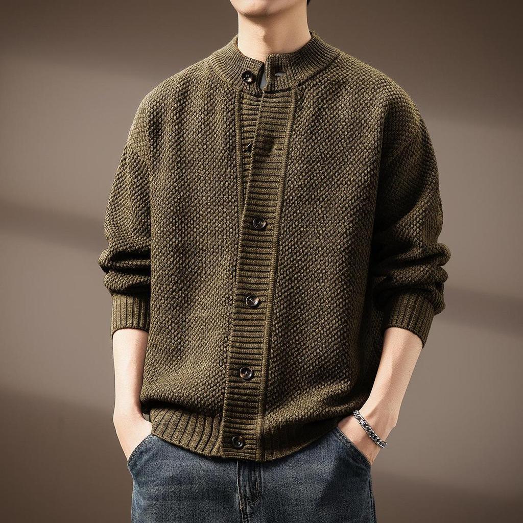 Men's High-End French Retro Cardigan Sweater: Winter Thick Knit Stand Collar Jacket