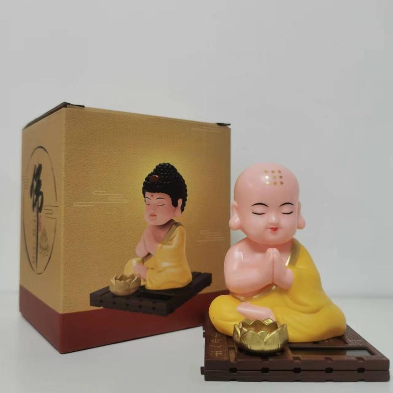 

New 1Pcs Auto Shaking Little Monk Car Interior Accessories Solar Powered Little Monk Car Decoration Desktop Ornaments