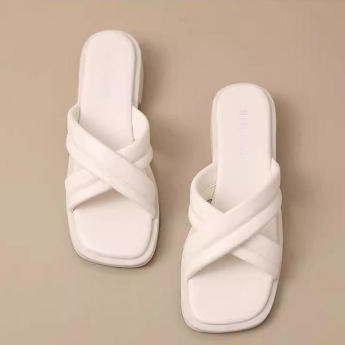 

Beautiful thick-bottomed height-increasing small muffin slippers women s 2025 summer super hot trend outer wear slope heel cool slippers 35