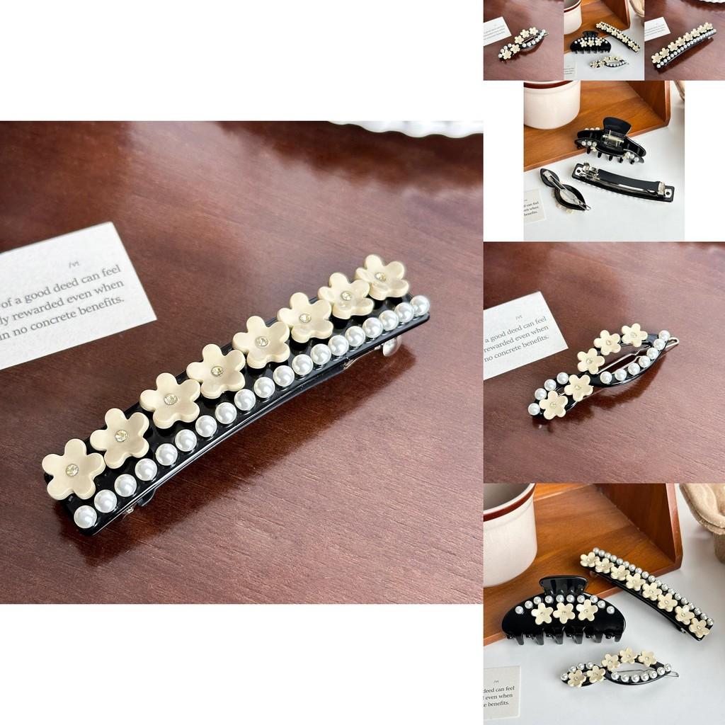 Chic Medium Acetate Flower Hair Claw Clip For Effortless And Fashionable Hair Accessories
