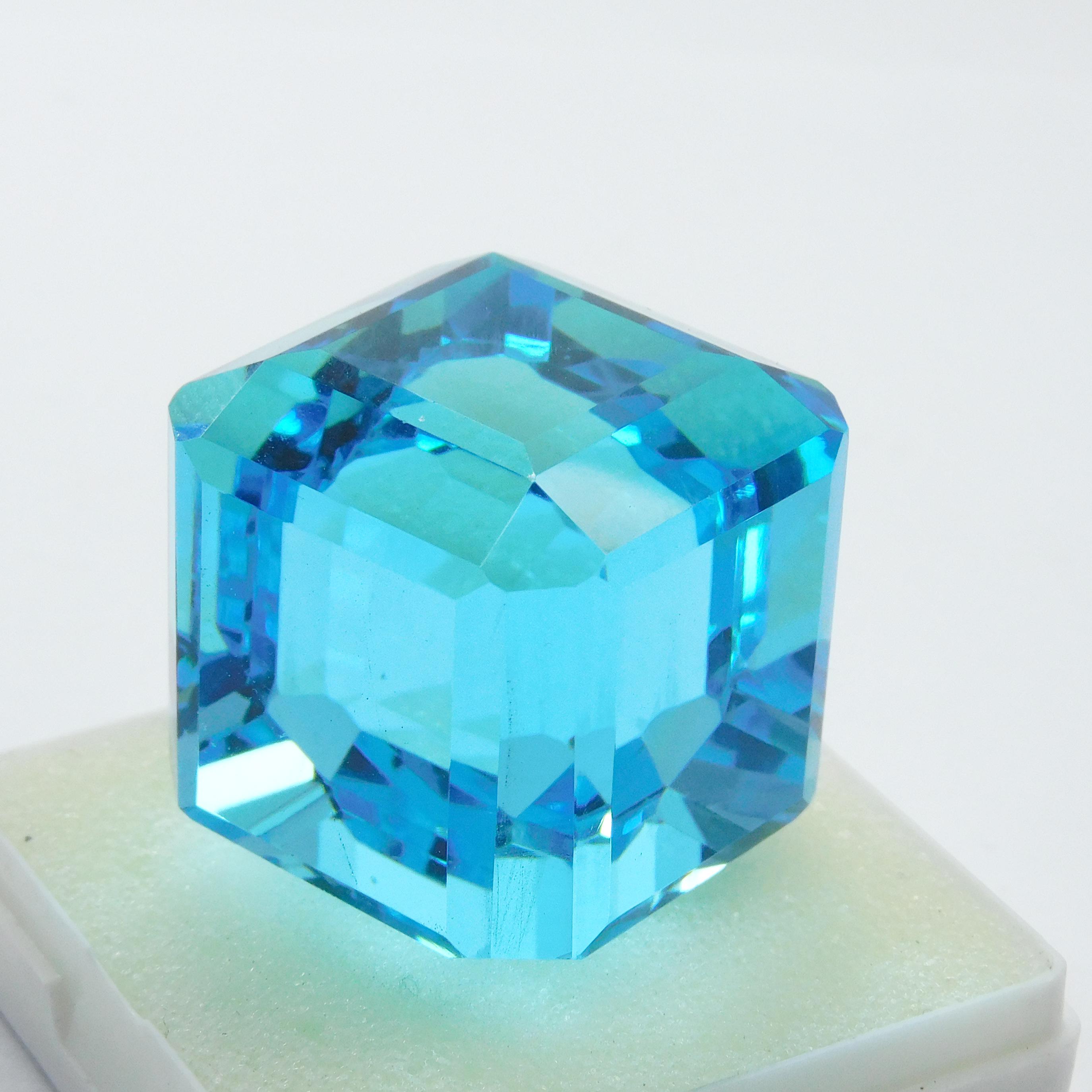 

A+ Quality Blue Cube Cut Sapphire 190.30 Ct Lab-Created Loose Gemstone CERTIFIED M-1014-Ra 25.4 mm approx синій