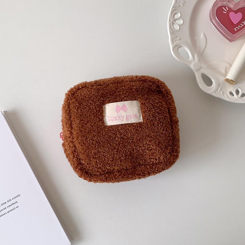 Ins Plush Square Makeup Bag Small Cosmetic Organizer Student Earphones Data Cable Storage Bag Travel Organizer Bags Toiletry Bag