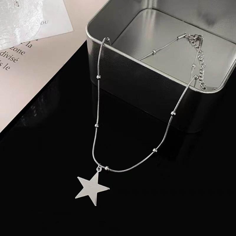Y2k Style Star Pendant Necklace Round Beads Necklace Alloy Texture Star Pendant Neck Jewelry Present for Girls and Boy