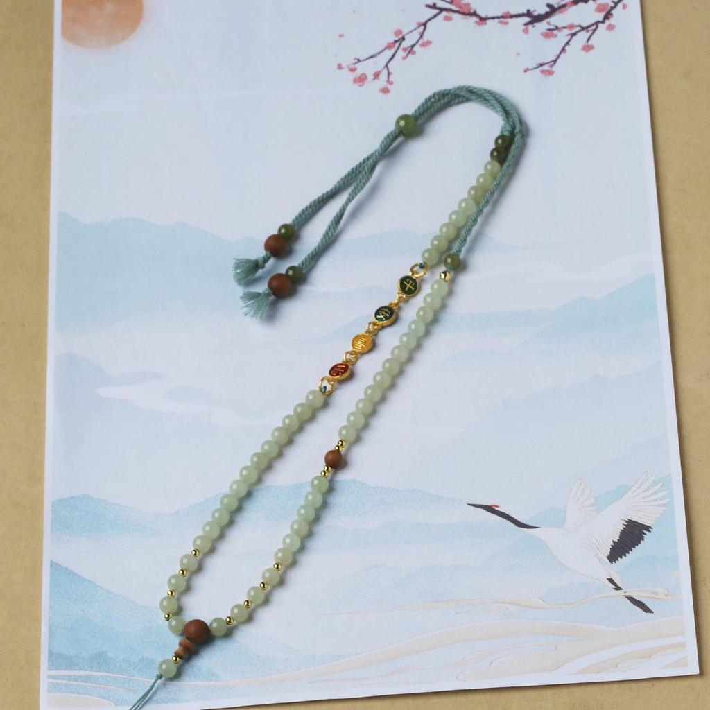 Elegant Hetian Jade Clavicle Pendant Necklace