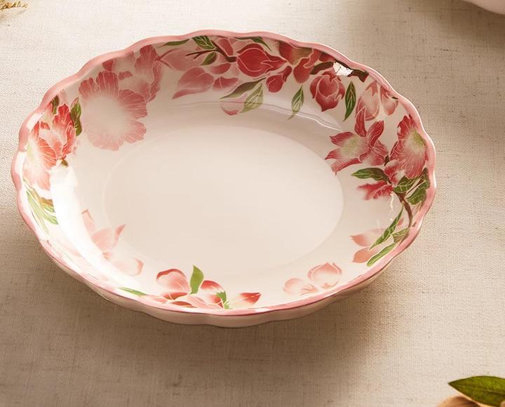 

Floral Pattern Aesthetic Ceramic Plates Household 8 Inch Underglazed Colour Dinner Dishes Nordic New Flower Shape Tableware 8 inches рожевий