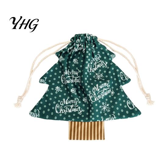 Lightweight Fabric Pouches Christmas Tree Shaped Gift Bags with Drawstring, Reusable Holiday Bags, Drawstring Storage Winter Goodie for Present