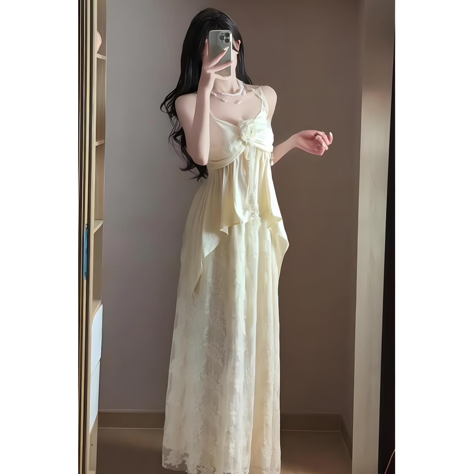 

Костюм в курортном стиле, уникальный и красивый топ на бретелях с кружевной отделкой, юбка А-силуэта, летний комплект из двух вещей XL- (recommended 110-60kg)