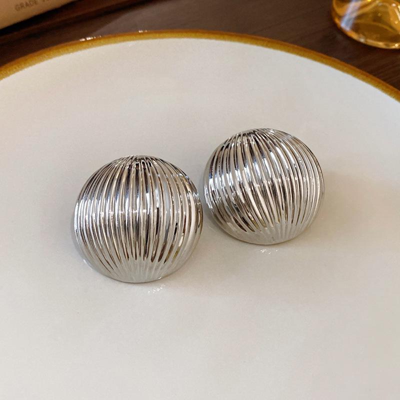 Silver Needle Geometric Stripe Semicircle Earrings - Unique European American Style Studs for Chic Personality