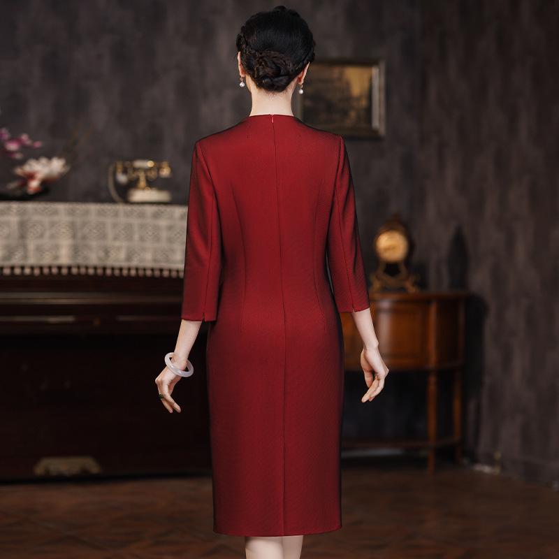 Elegant Wine Red Bodycon Dress with Water Drop Neck for Mother-in-law At Wedding Banquet