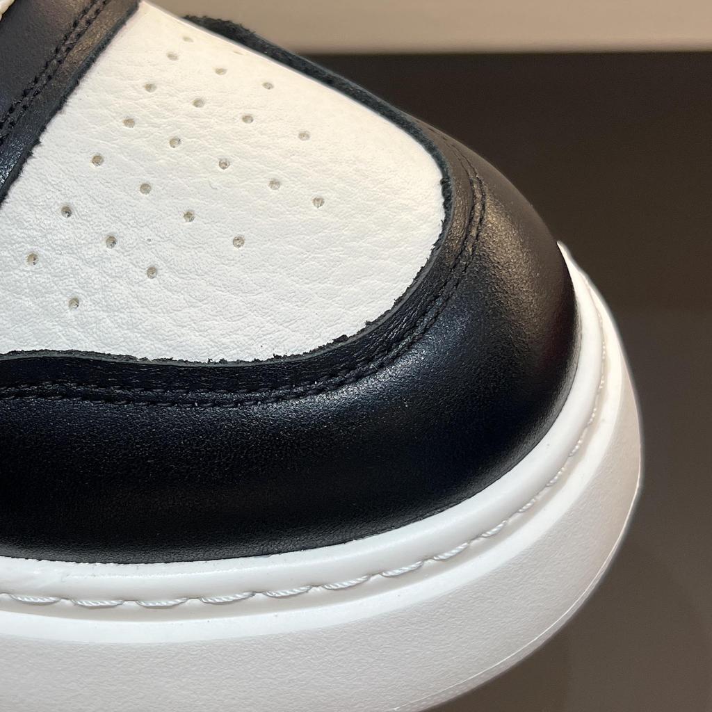 Autumn 2025 Men's Genuine Leather White Sneakers: British Style, Thick Sole, Casual, High-End Fashion