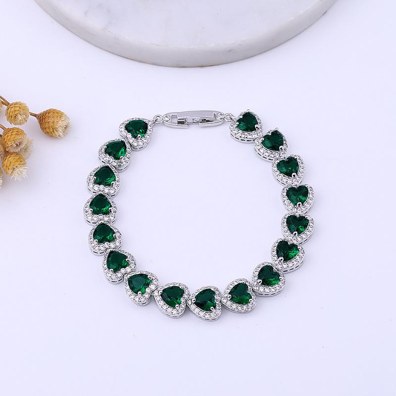 

Корейская версия браслета в форме сердца с драгоценным камнем, полностью инкрустированного бриллиантами и с платиновым покрытием Total length 18.3 cm