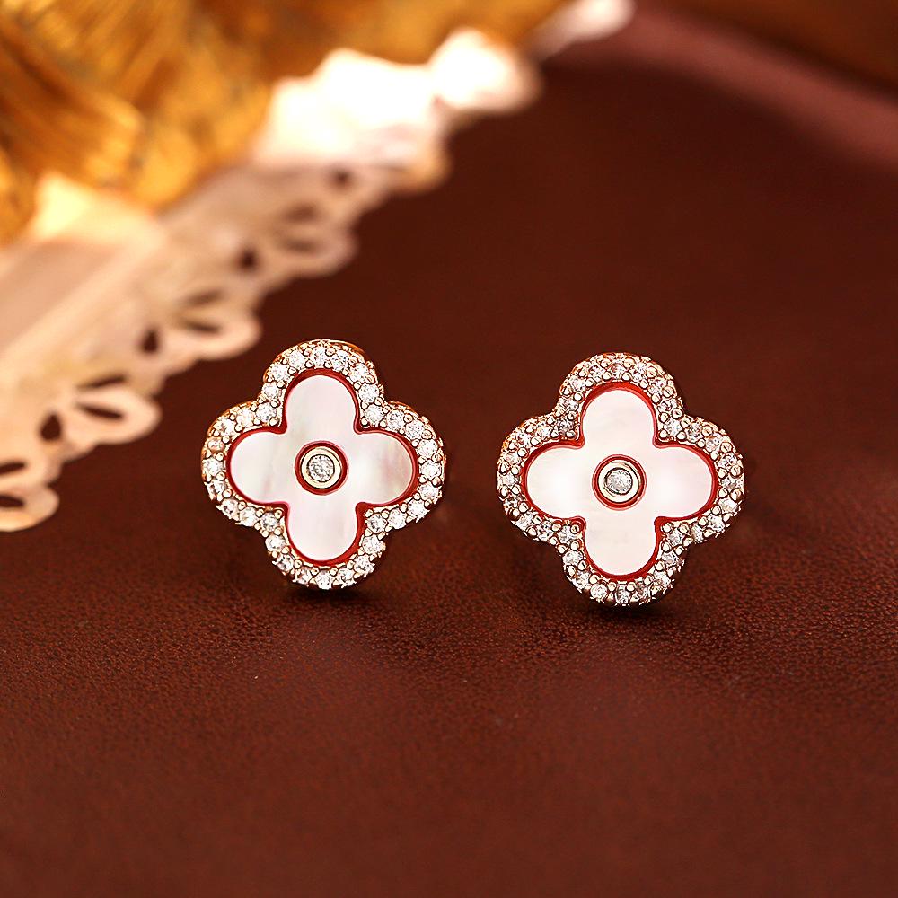 

Chic Natural Mother-of-Pearl Four-Leaf Clover Earrings - Stylish, Fresh, and Trendy Accessory