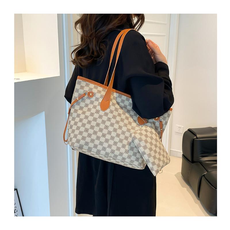 Vintage High Aesthetic Tote Bag New Large Capacity Printed Shoulder Handbag Retro Casual Faux Leather Commuter Purse