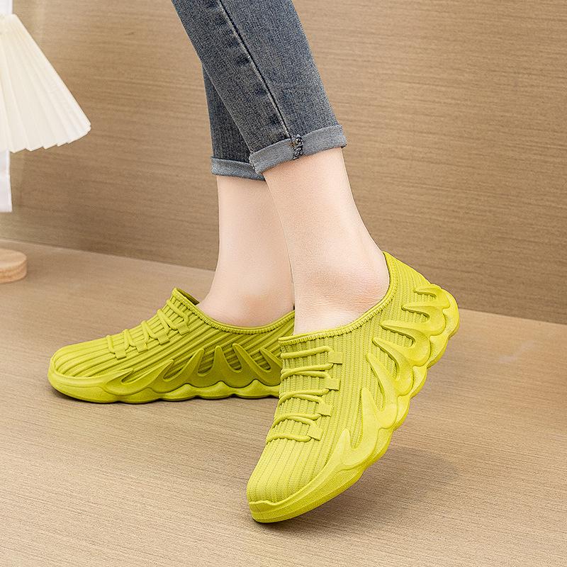 Couple Style Short Rain Boots - Non-slip, Waterproof, Fashionable Low-cut Rubber Shoes for Kitchen, Men, Car Wash.