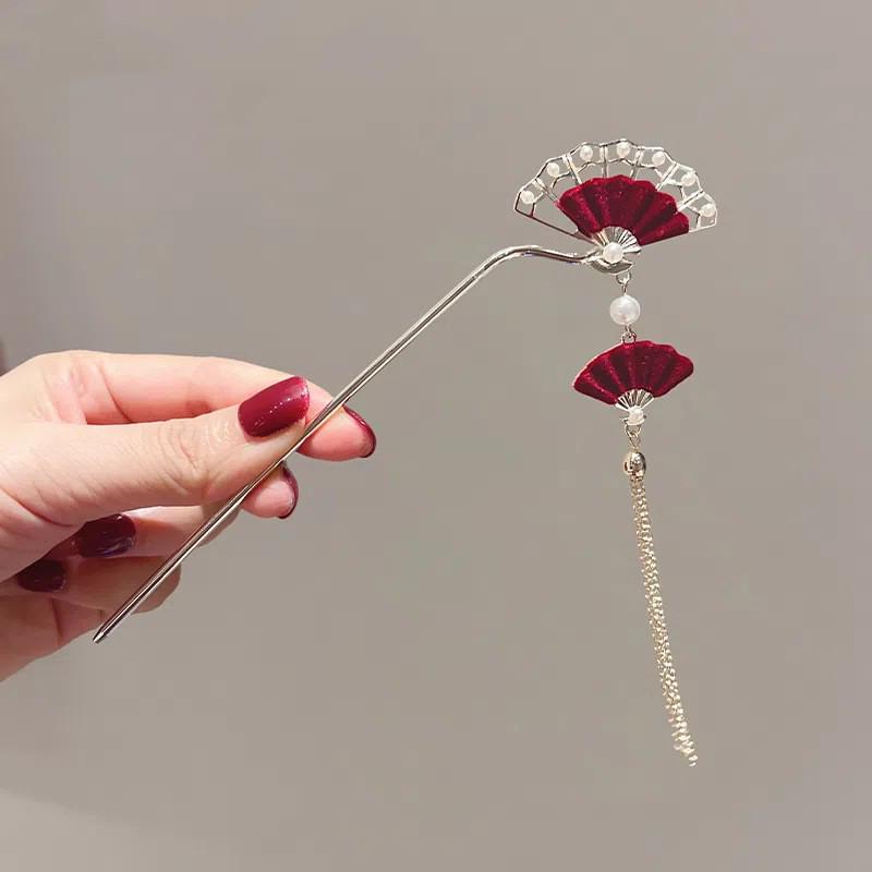 Four Seasons Chinese Tassel Hairpin: Ancient Style Hanfu with Fresh Pearl and Jiangnan Classical Cheongsam Hair Accessory