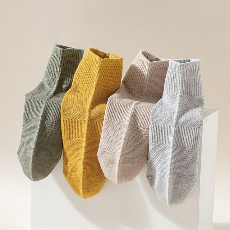 Men's Summer Thin Deodorant Mesh Breathable Sweat Absorbing Sports Socks